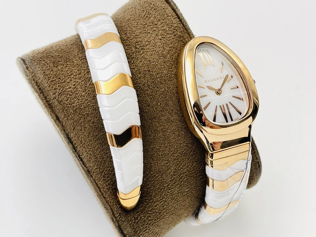 Bulgari Serpenti Ceramic — photographed off the sweep