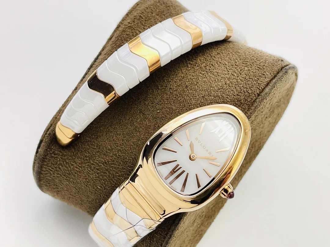Bulgari Serpenti Ceramic — photographed off the sweep