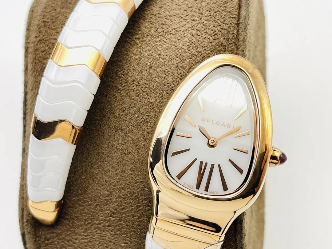 Bulgari Serpenti Ceramic — photographed off the sweep