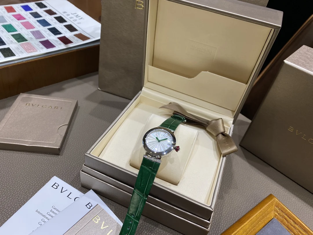 Bulgari Steel Green Dial — photographed off the sweep