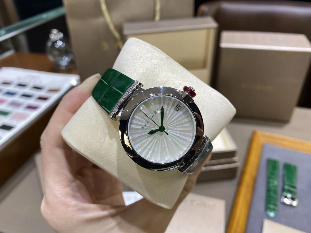 Bulgari Steel Green Dial — photographed off the sweep