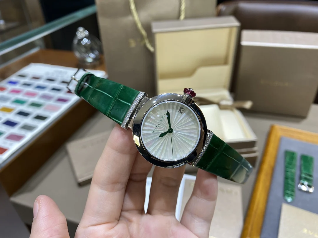 Bulgari Steel Green Dial — photographed off the sweep