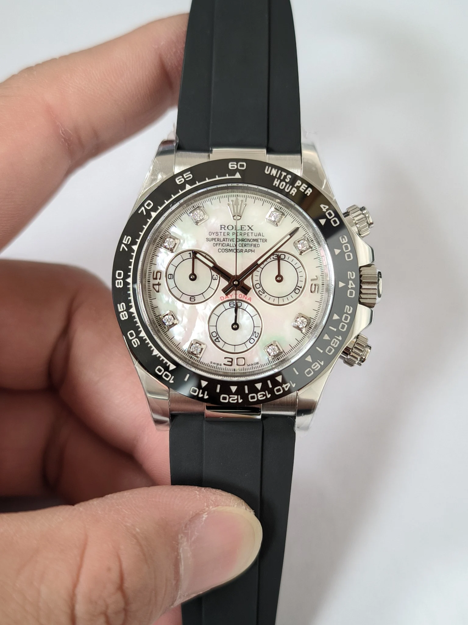 C Platinum 4130 rubber strap mother-of-pearl