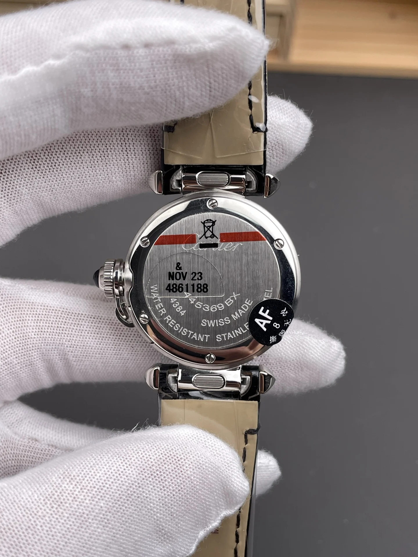 Cartier 30mm — photographed off the sweep