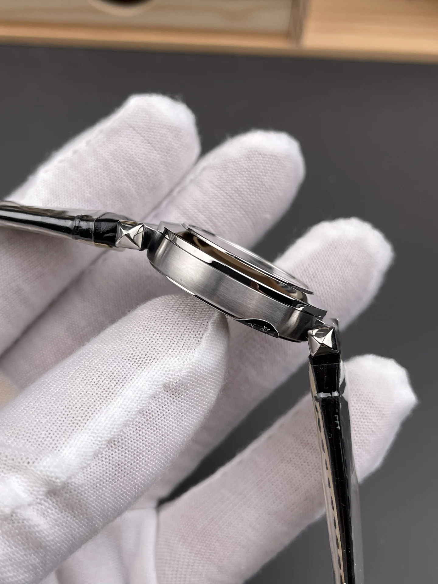 Cartier 30mm — photographed off the sweep