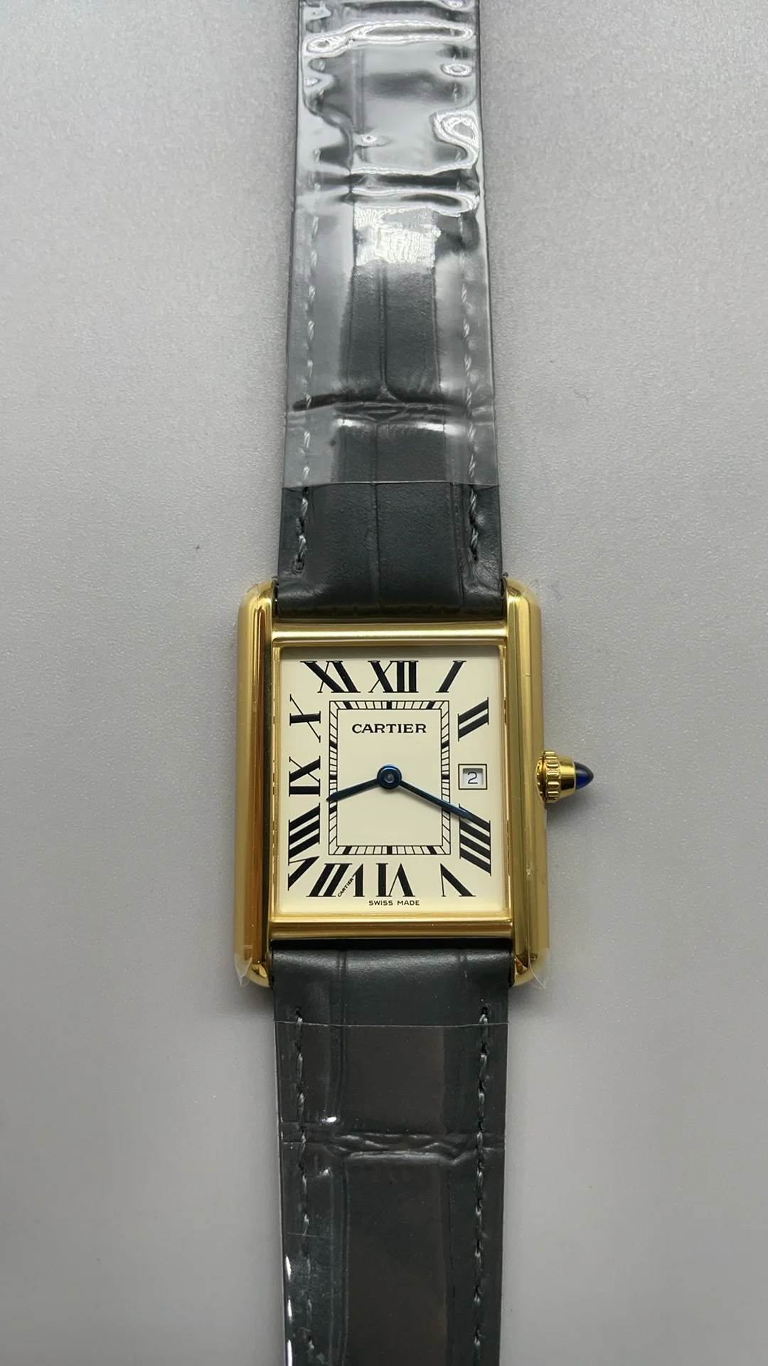 Cartier 33.7 × 25.5mm