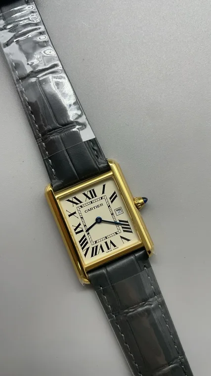 Cartier 33.7 × 25.5mm
