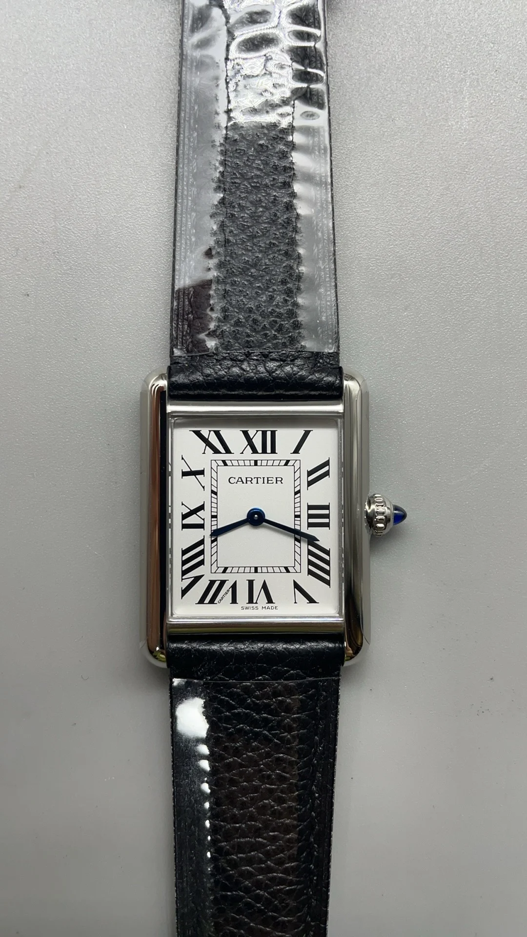 Cartier 33.7 × 25.5mm
