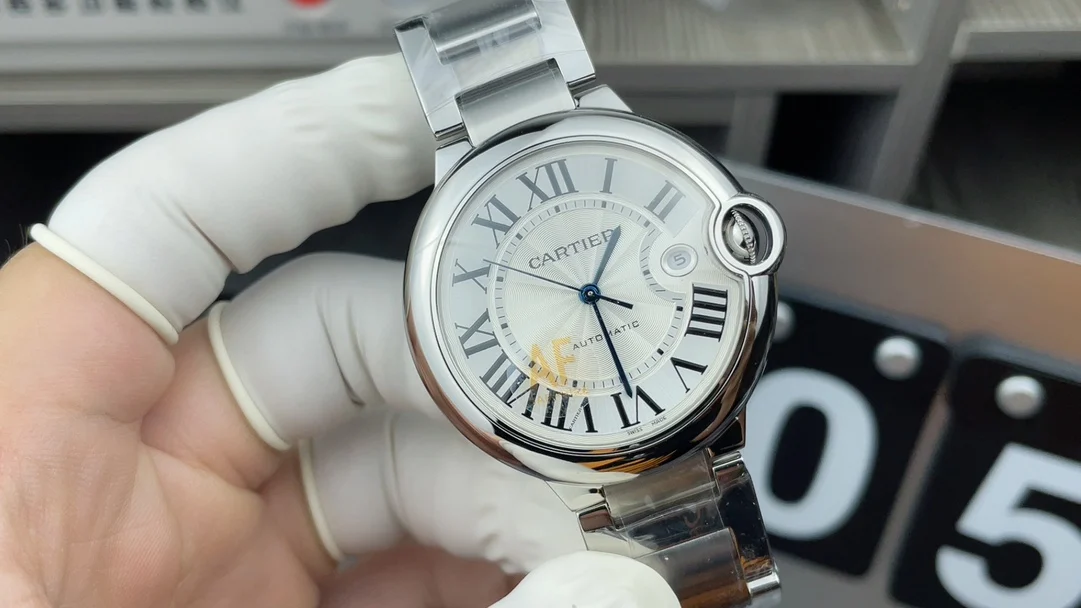 Cartier 42mm — photographed off the sweep