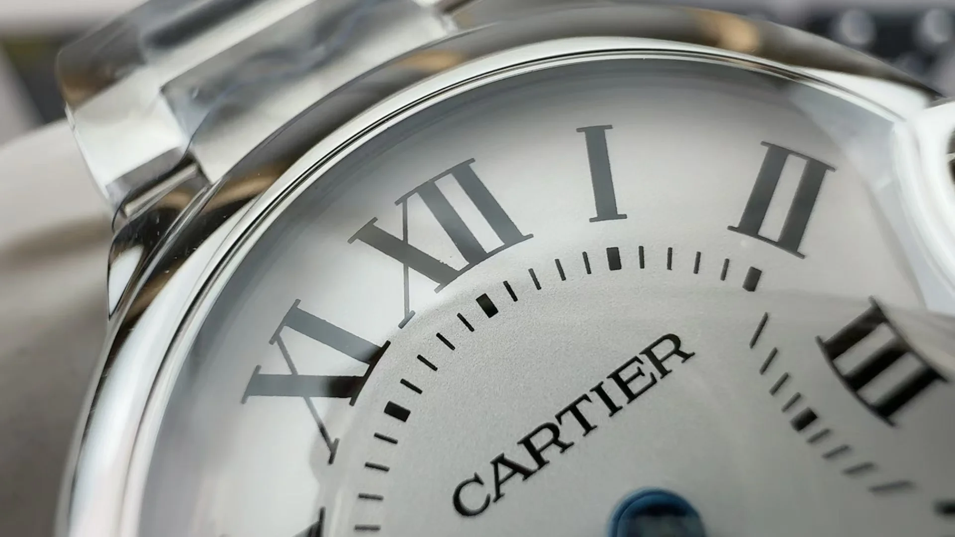Cartier Ballon Bleu 28mm