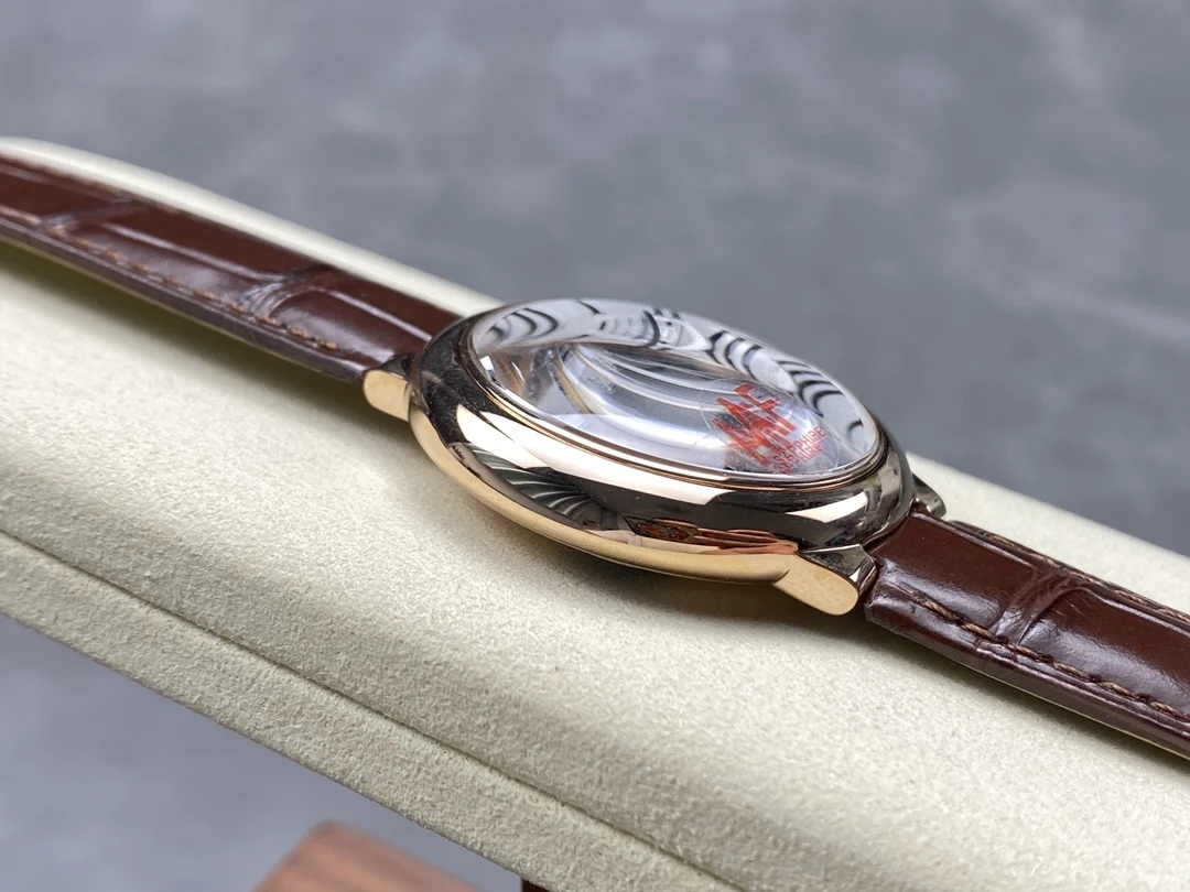 Cartier Ballon Bleu 36mm — photographed off the sweep