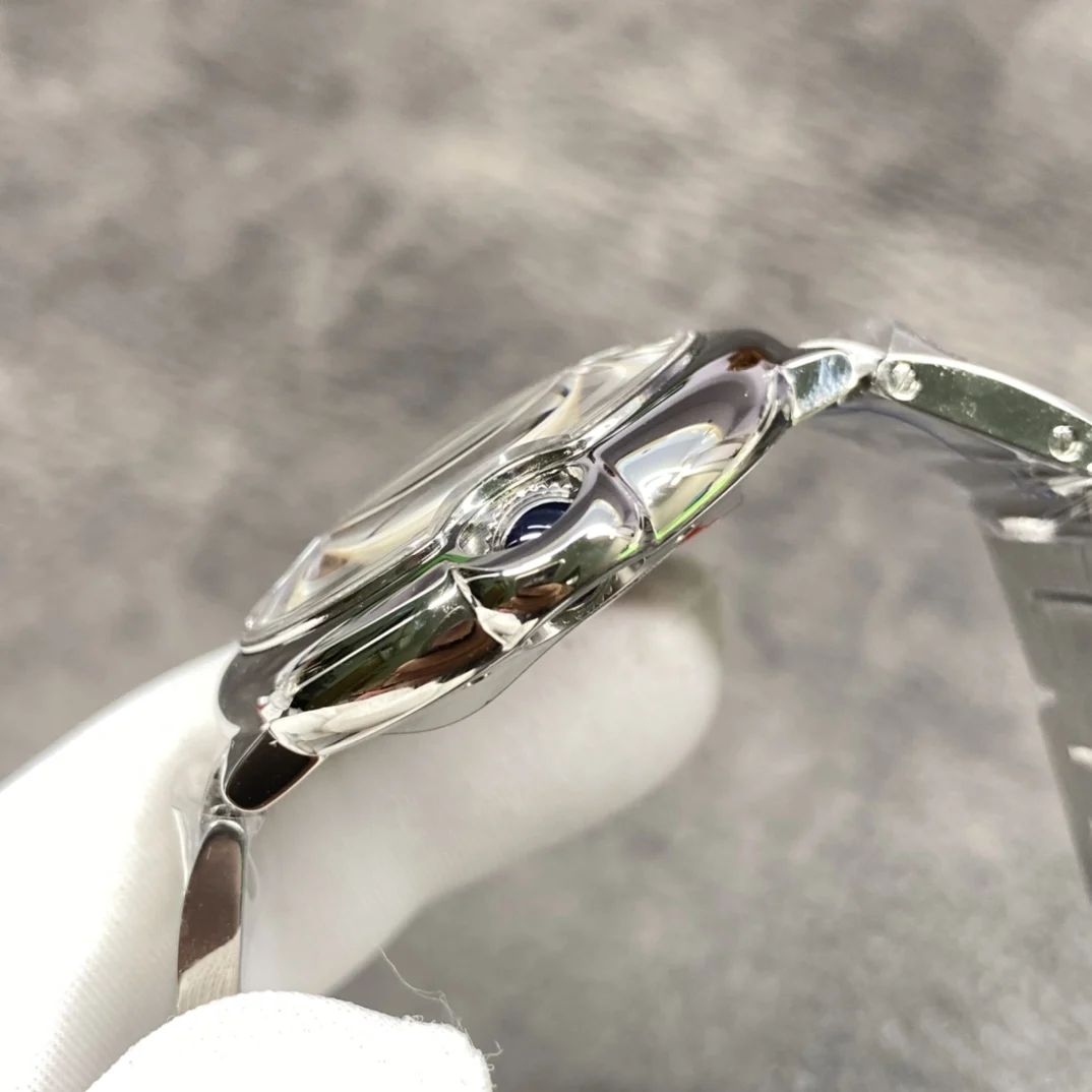 Cartier Ballon Bleu 36mm — photographed off the sweep