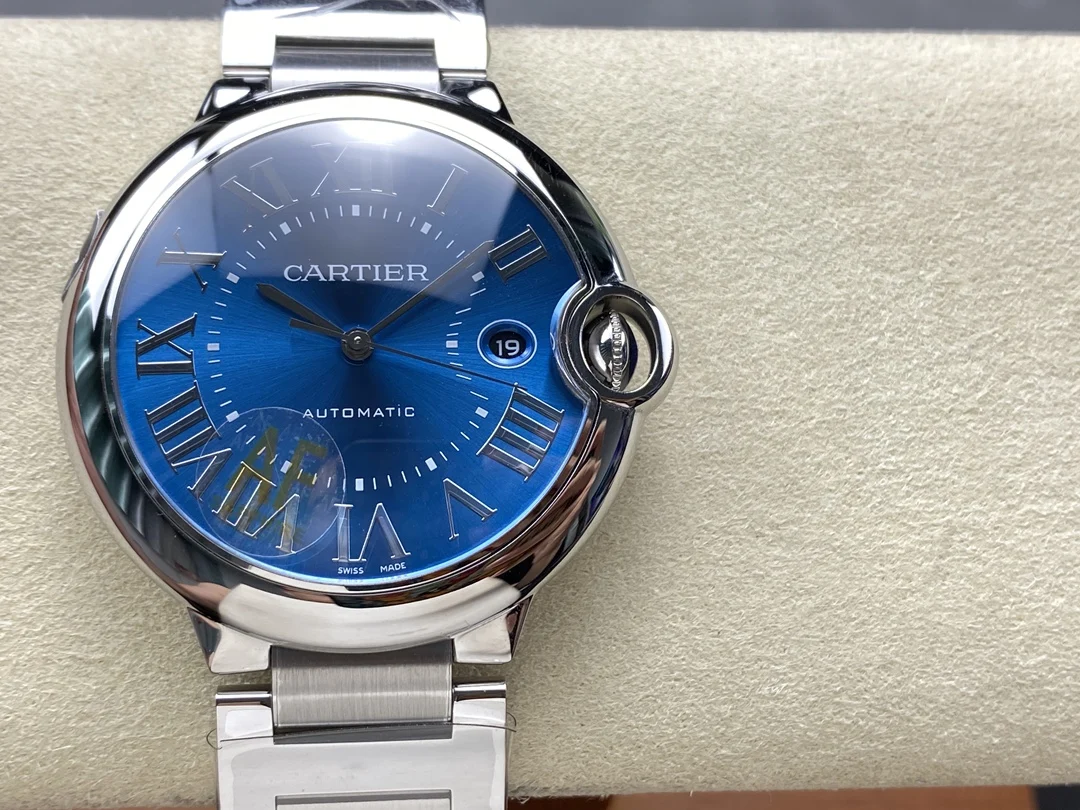 Cartier Ballon Bleu 42mm — photographed off the sweep