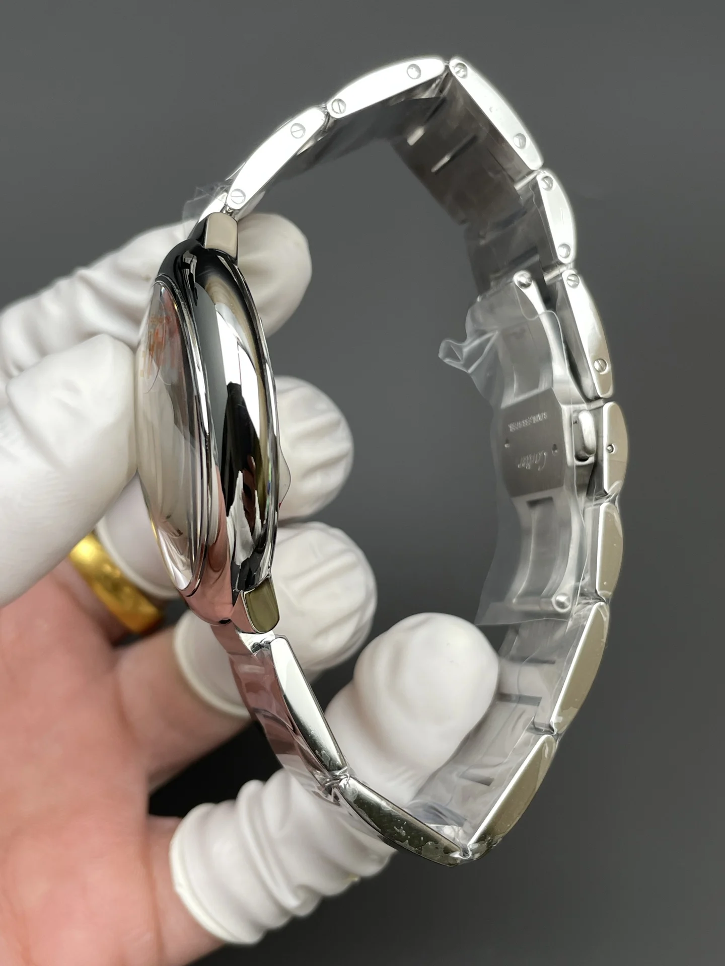 Cartier Ballon Bleu 42mm — photographed off the sweep