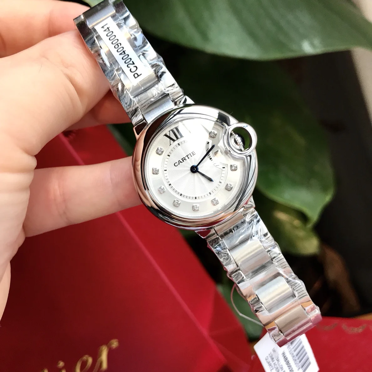 Cartier Ballon Bleu Diamond-Set 33mm — photographed off the sweep