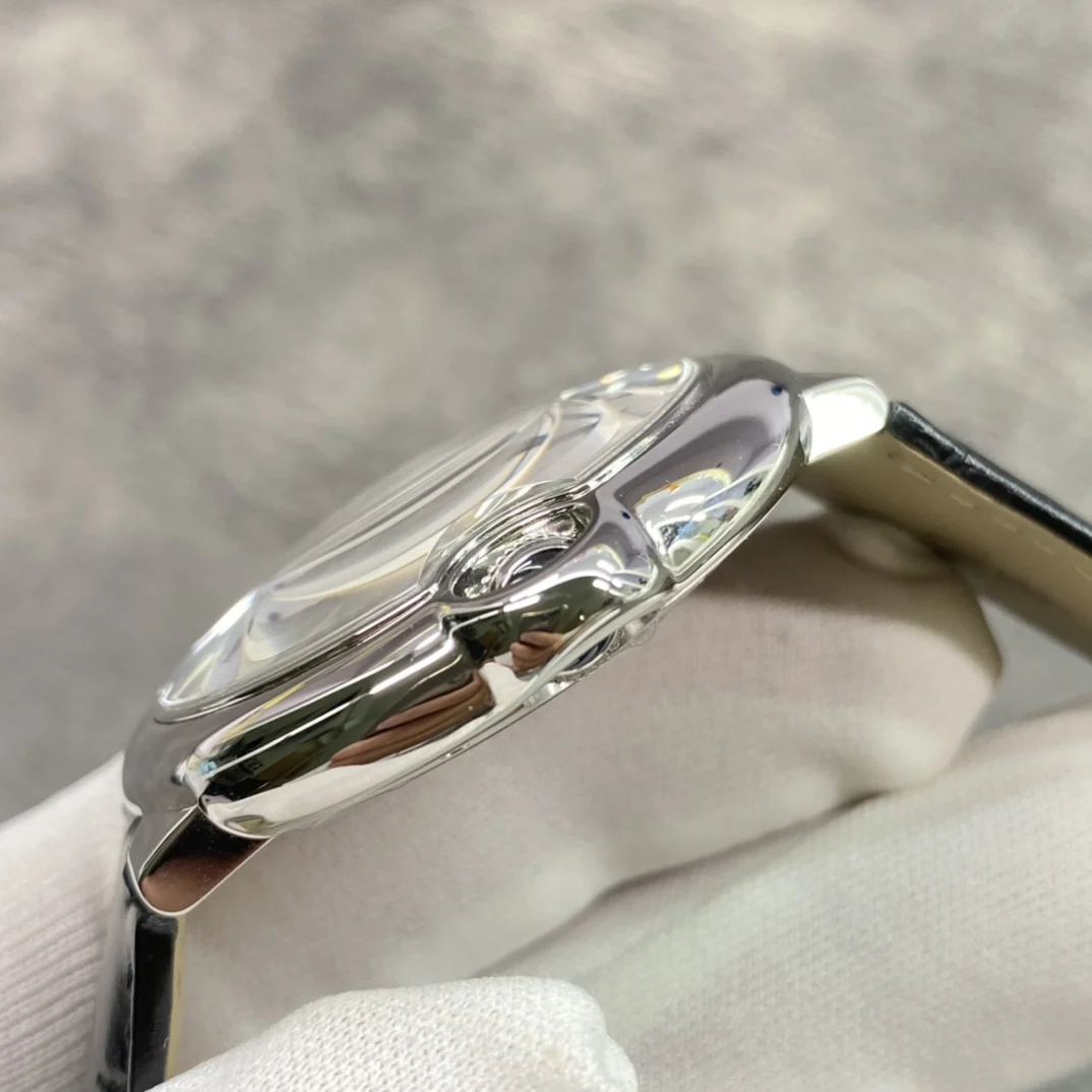 Cartier Ballon Bleu Steel Silver Dial — photographed off the sweep