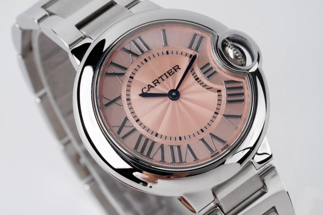 Cartier Ballon Bleu WSBB0033 — photographed off the sweep