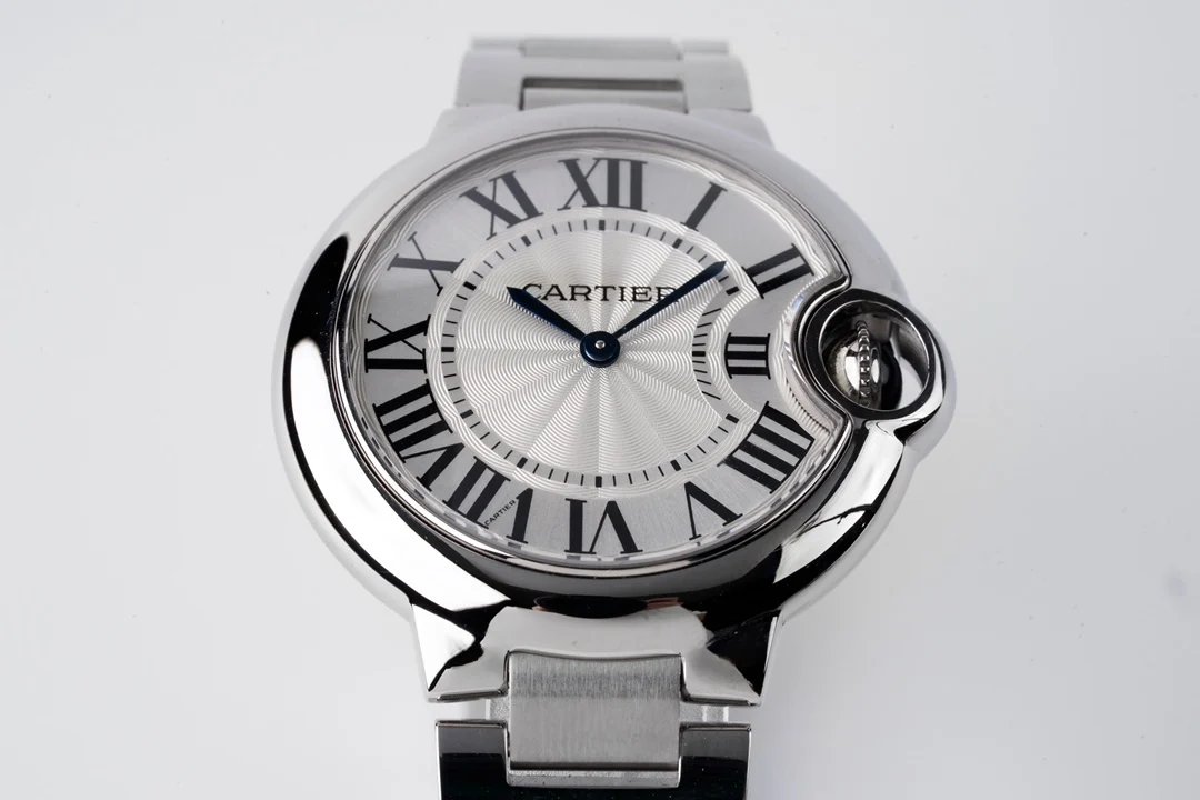 Cartier Ballon Bleu WSBB0033 — photographed off the sweep