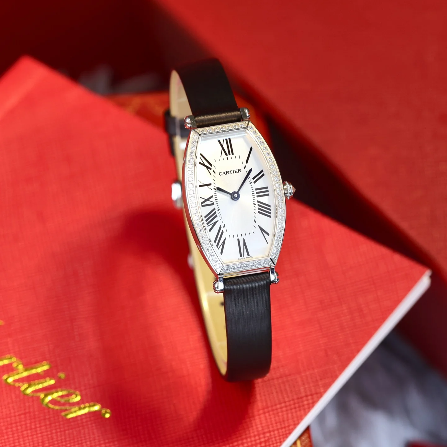 Cartier Black Dial Diamond-Set 21.5mm — photographed off the sweep