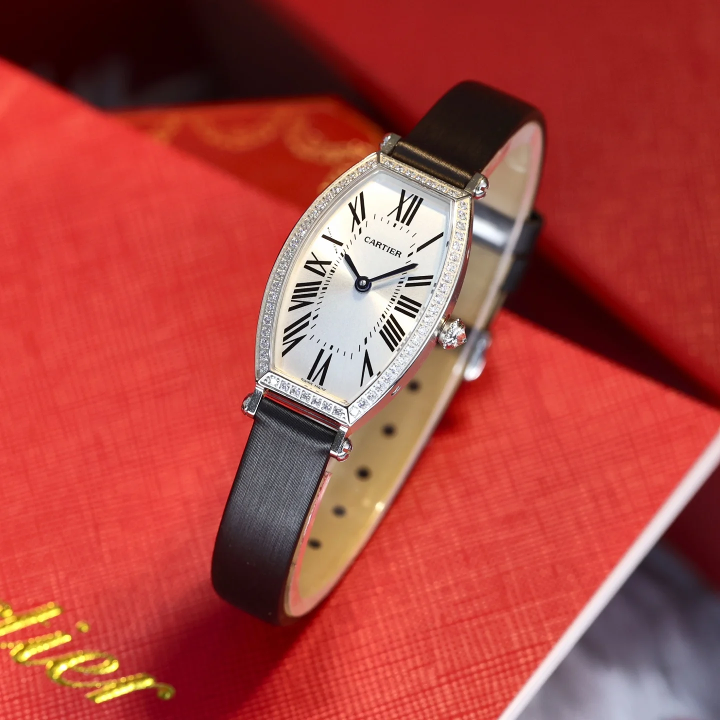 Cartier Black Dial Diamond-Set 21.5mm — photographed off the sweep