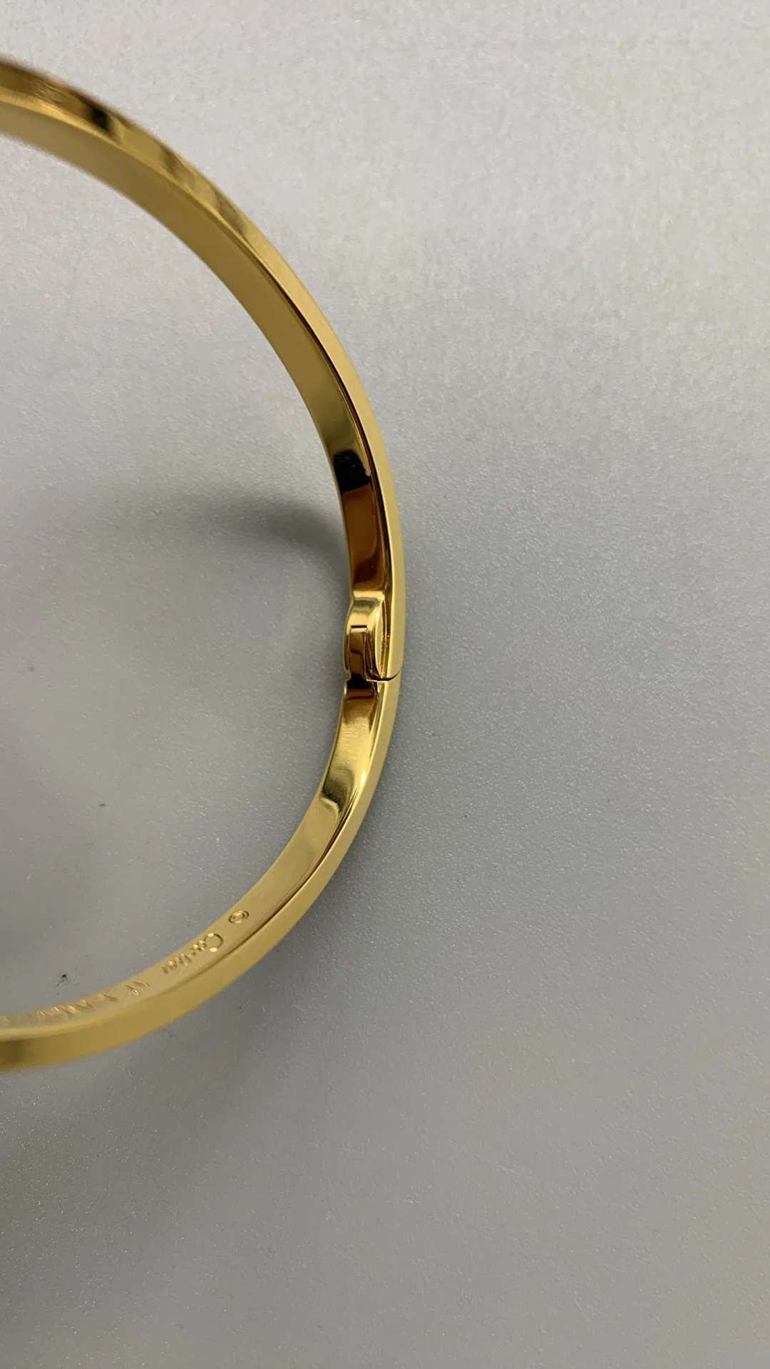 Cartier Bracelet, narrow version — photographed off the sweep