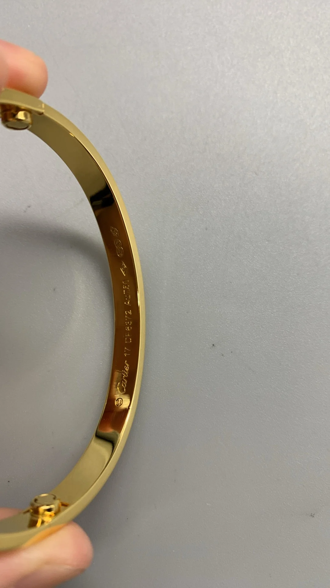 Cartier Bracelet, YG. 17cm — photographed off the sweep