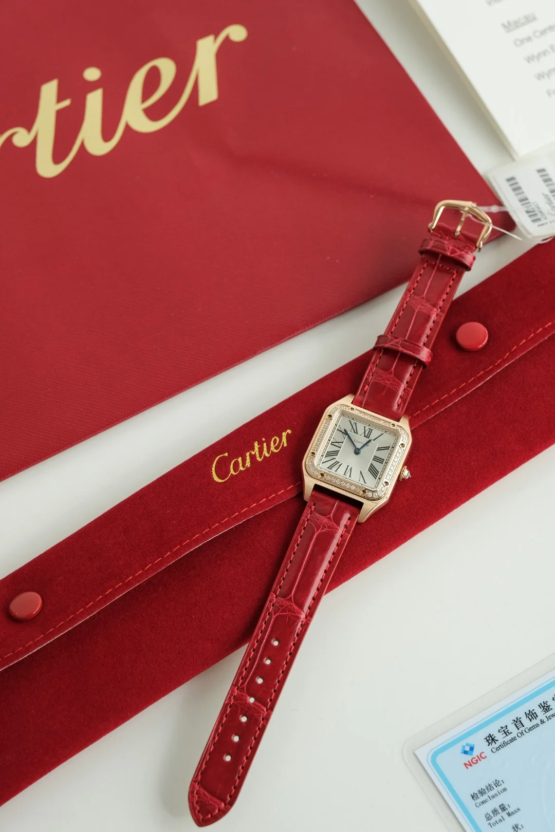 Cartier Important : Each watch must have a unique serial number — photographed off the sweep