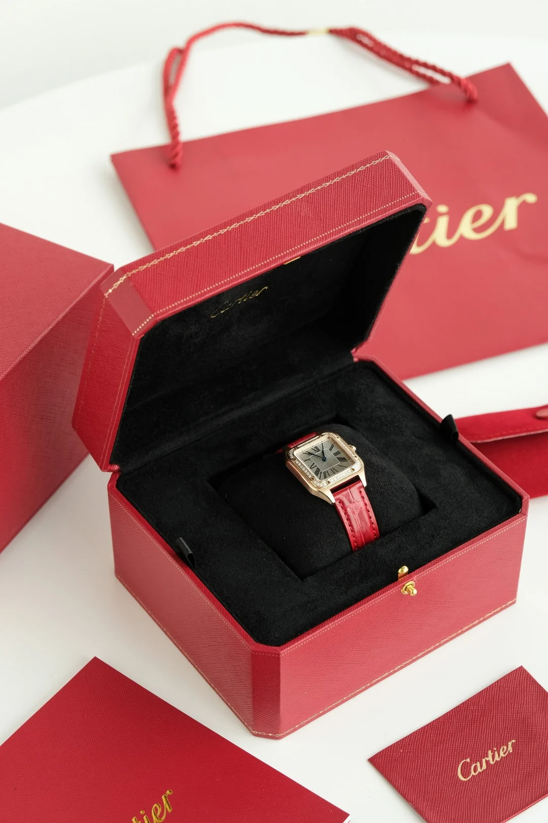 Cartier Important : Each watch must have a unique serial number — photographed off the sweep
