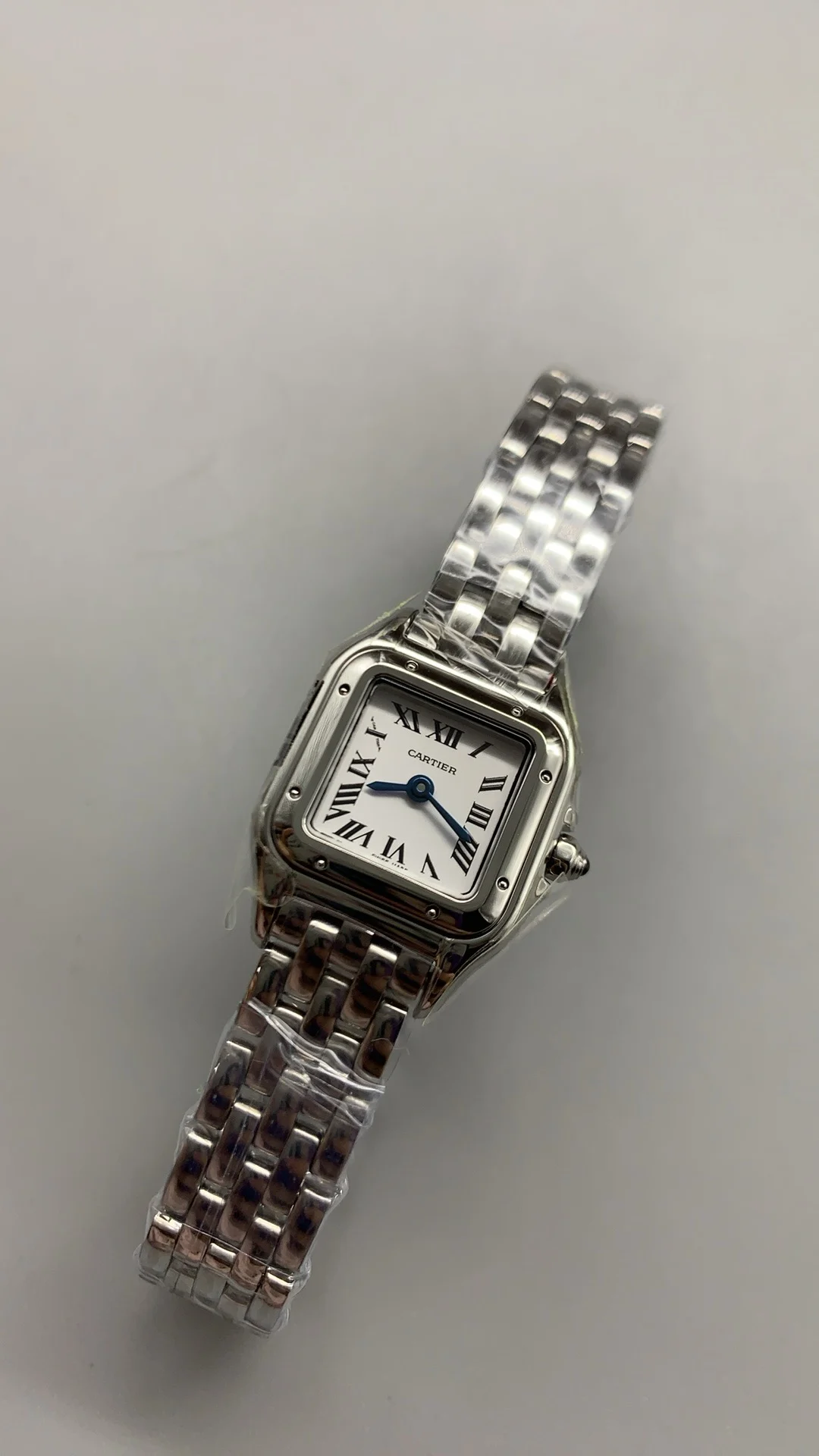 Cartier Panthère 19mm — photographed off the sweep