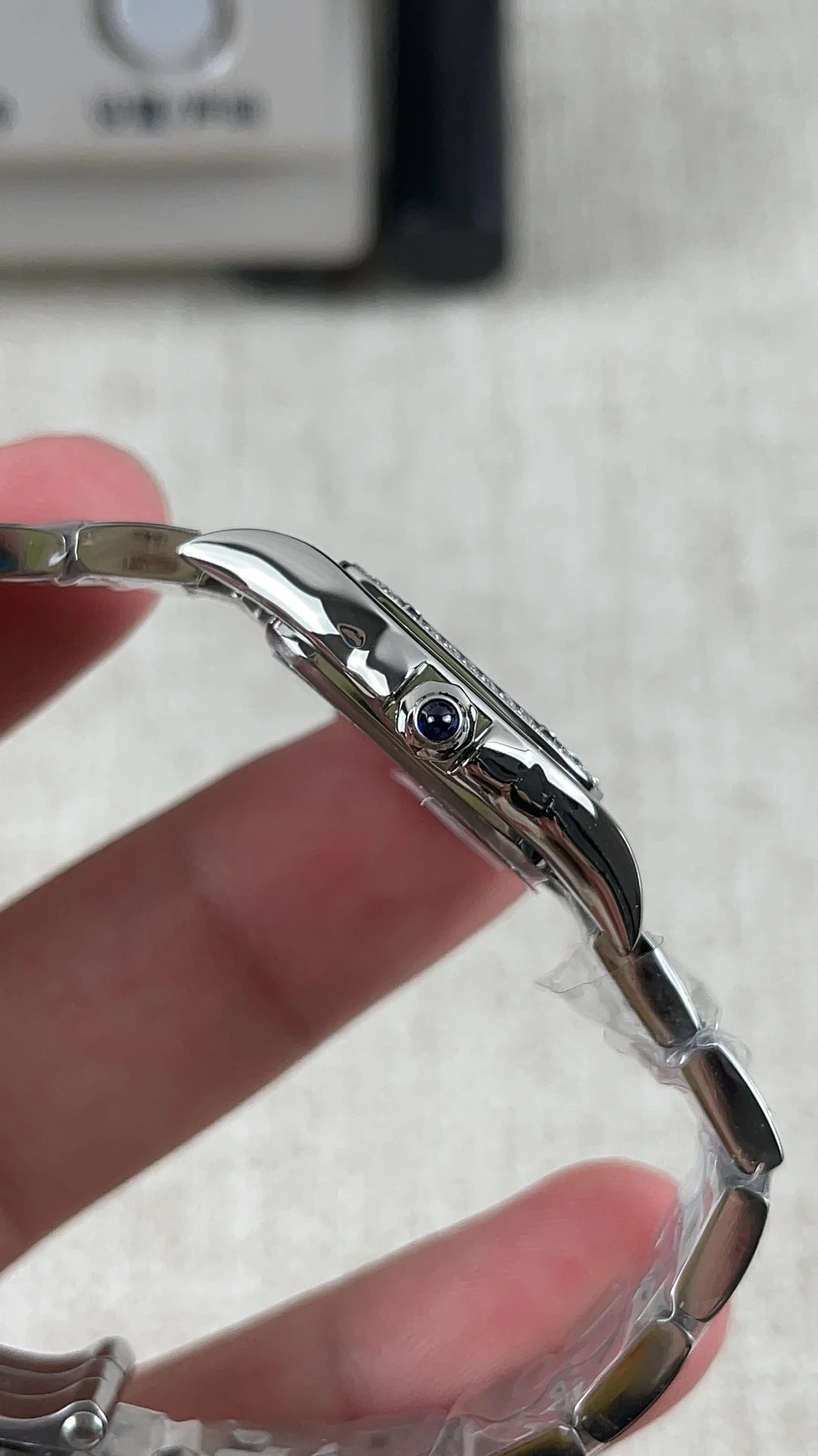 Cartier Panthère 22 × 30mm — photographed off the sweep