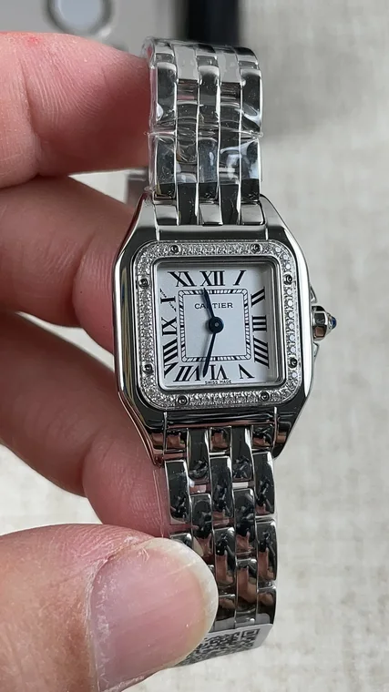 Cartier Panthère 22 × 30mm