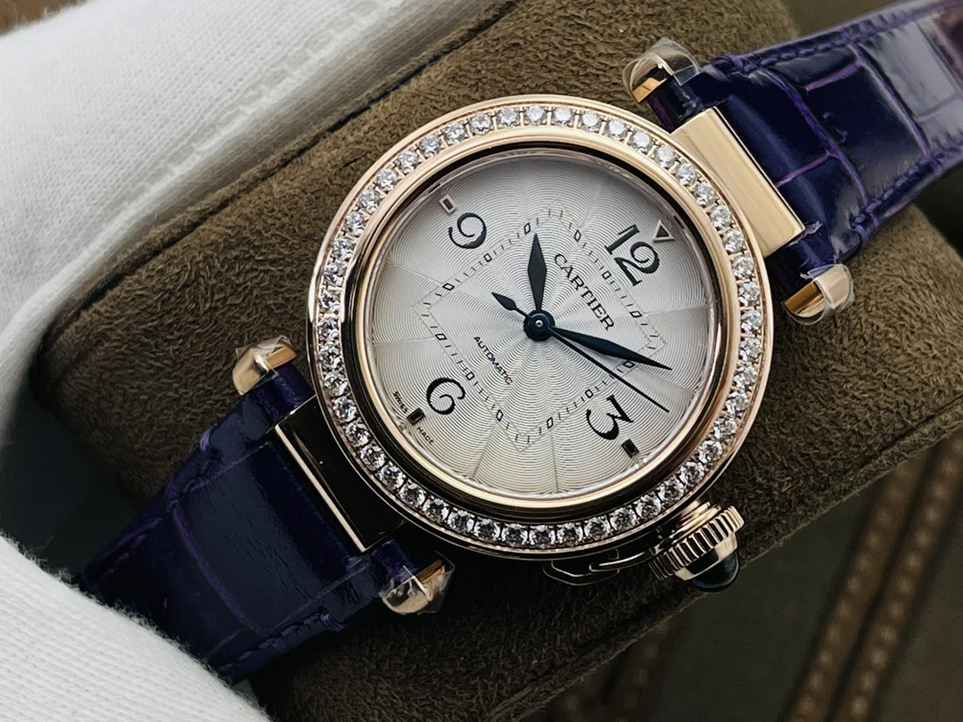Cartier Pasha Titanium 41mm — photographed off the sweep