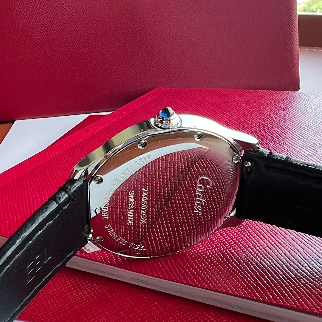 Cartier Ronde Silver Dial 36mm — photographed off the sweep