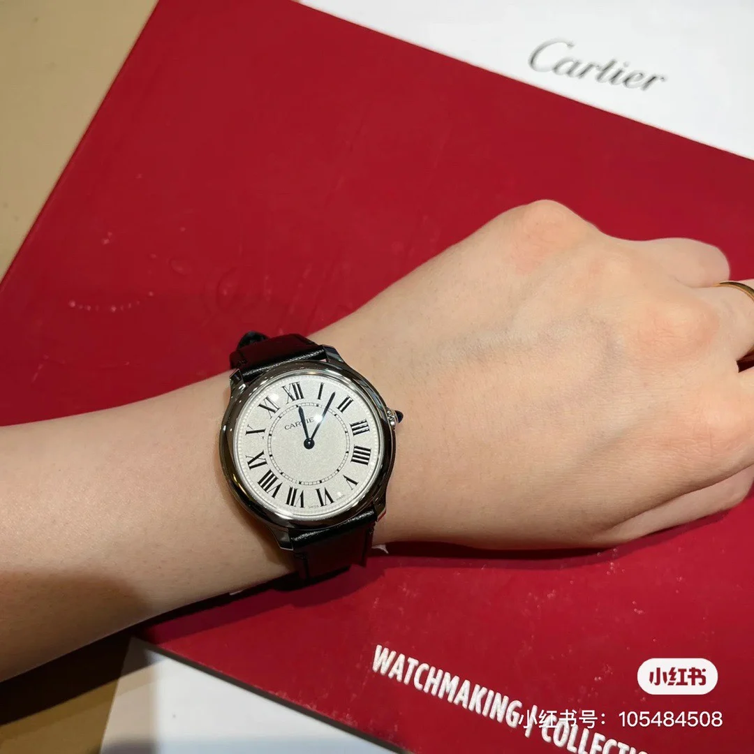 Cartier Ronde Silver Dial 36mm — photographed off the sweep