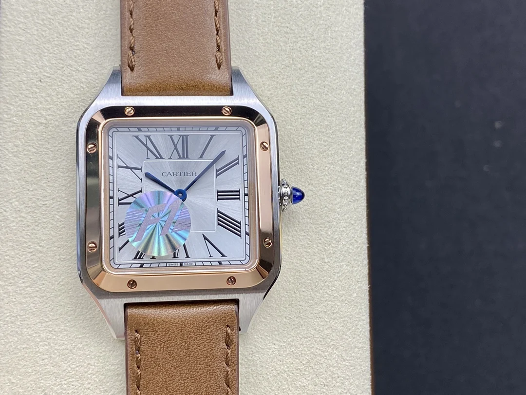 Cartier Santos 31.4mm — photographed off the sweep