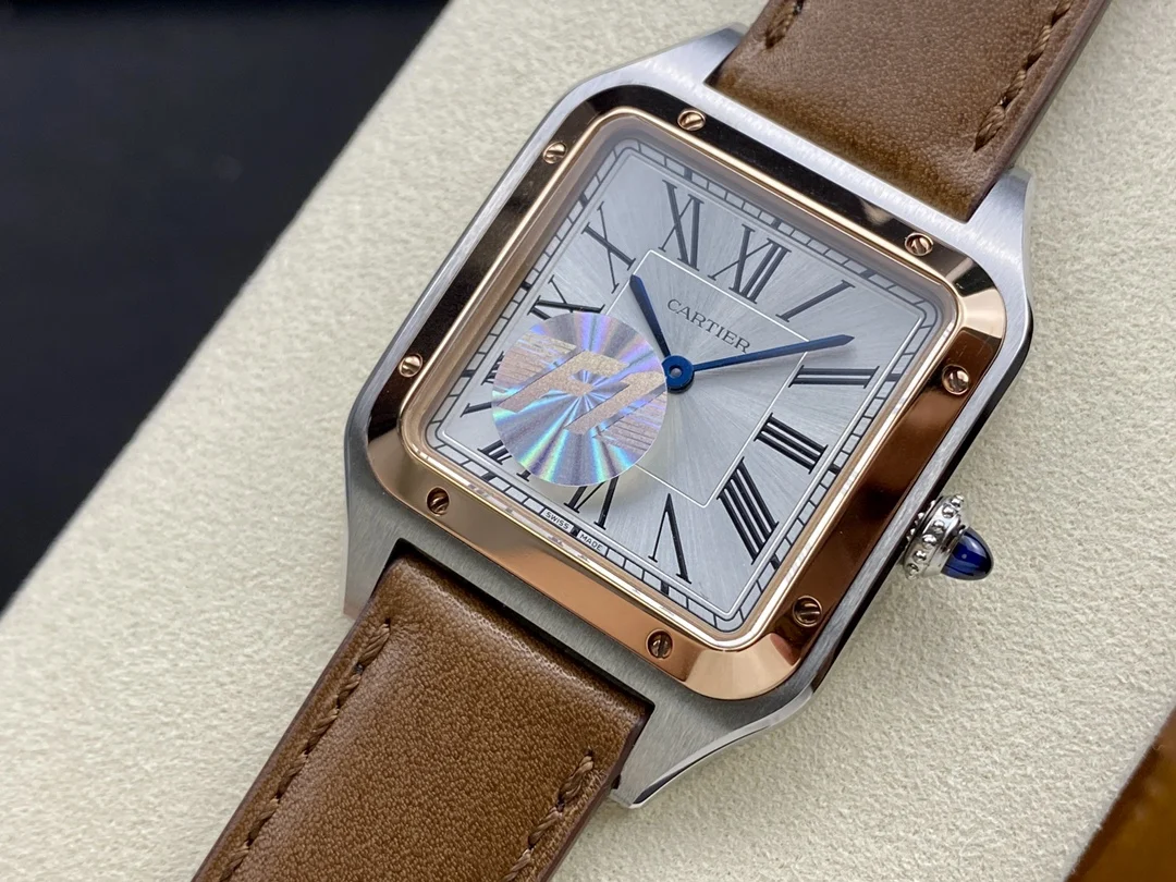 Cartier Santos 31.4mm — photographed off the sweep