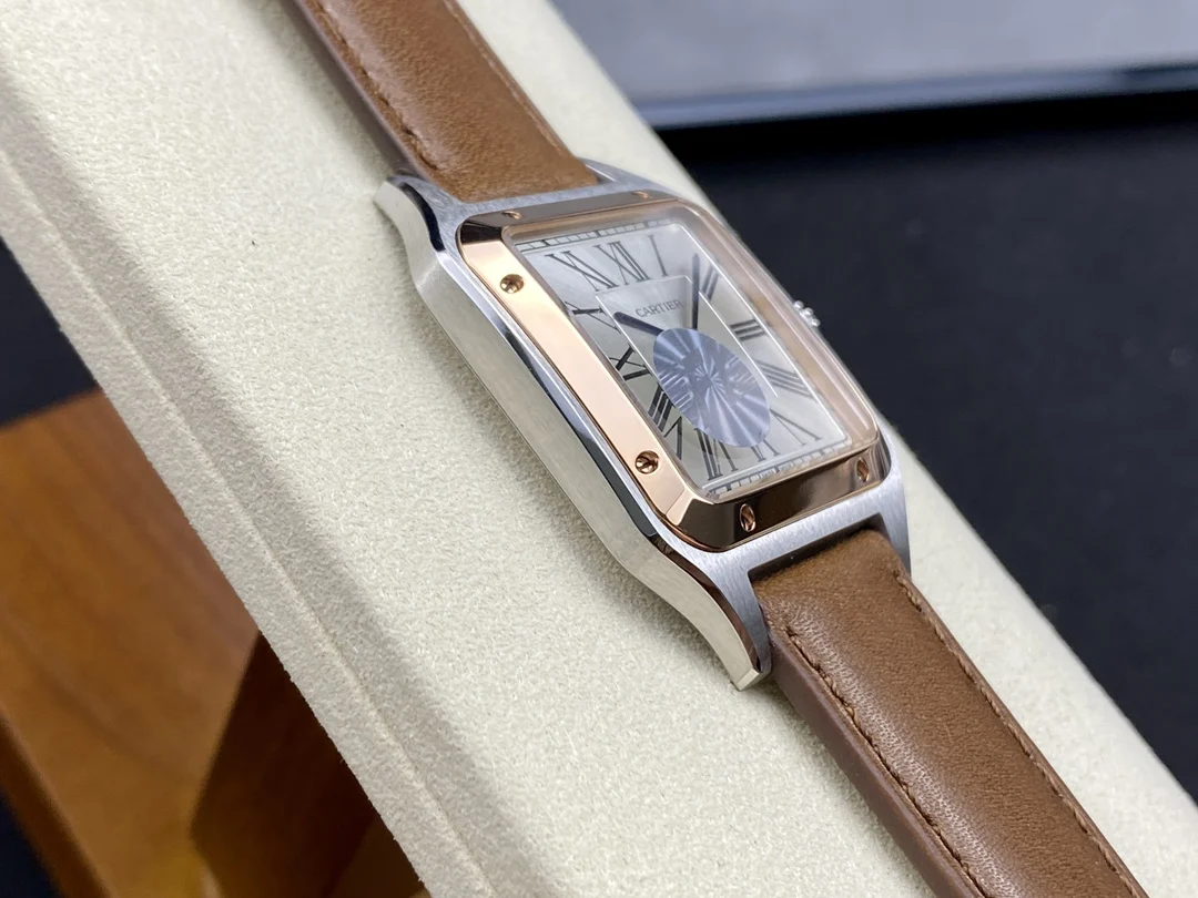 Cartier Santos 31.4mm — photographed off the sweep