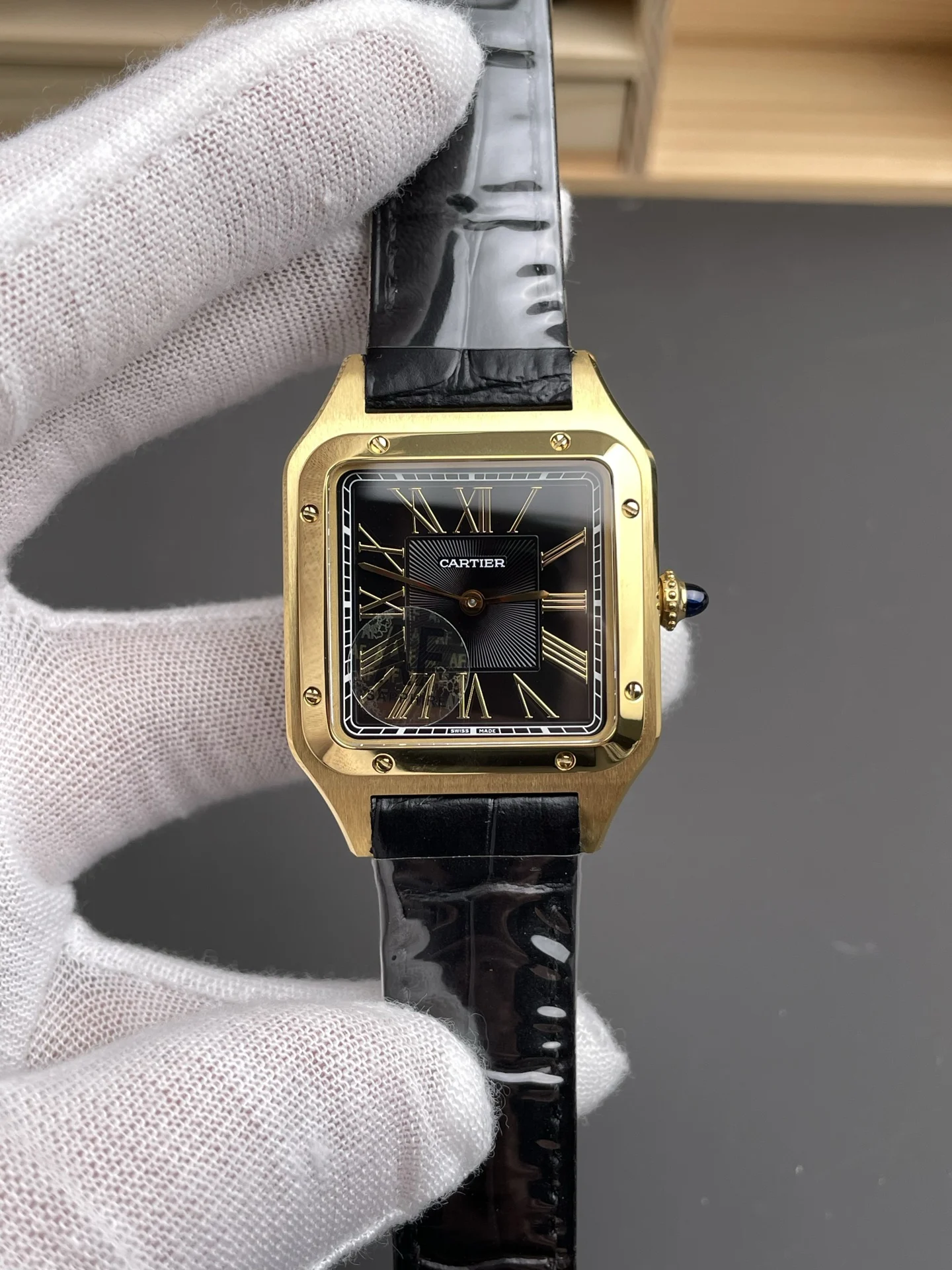 Cartier Santos Black Dial 31.4 × 43.5mm
