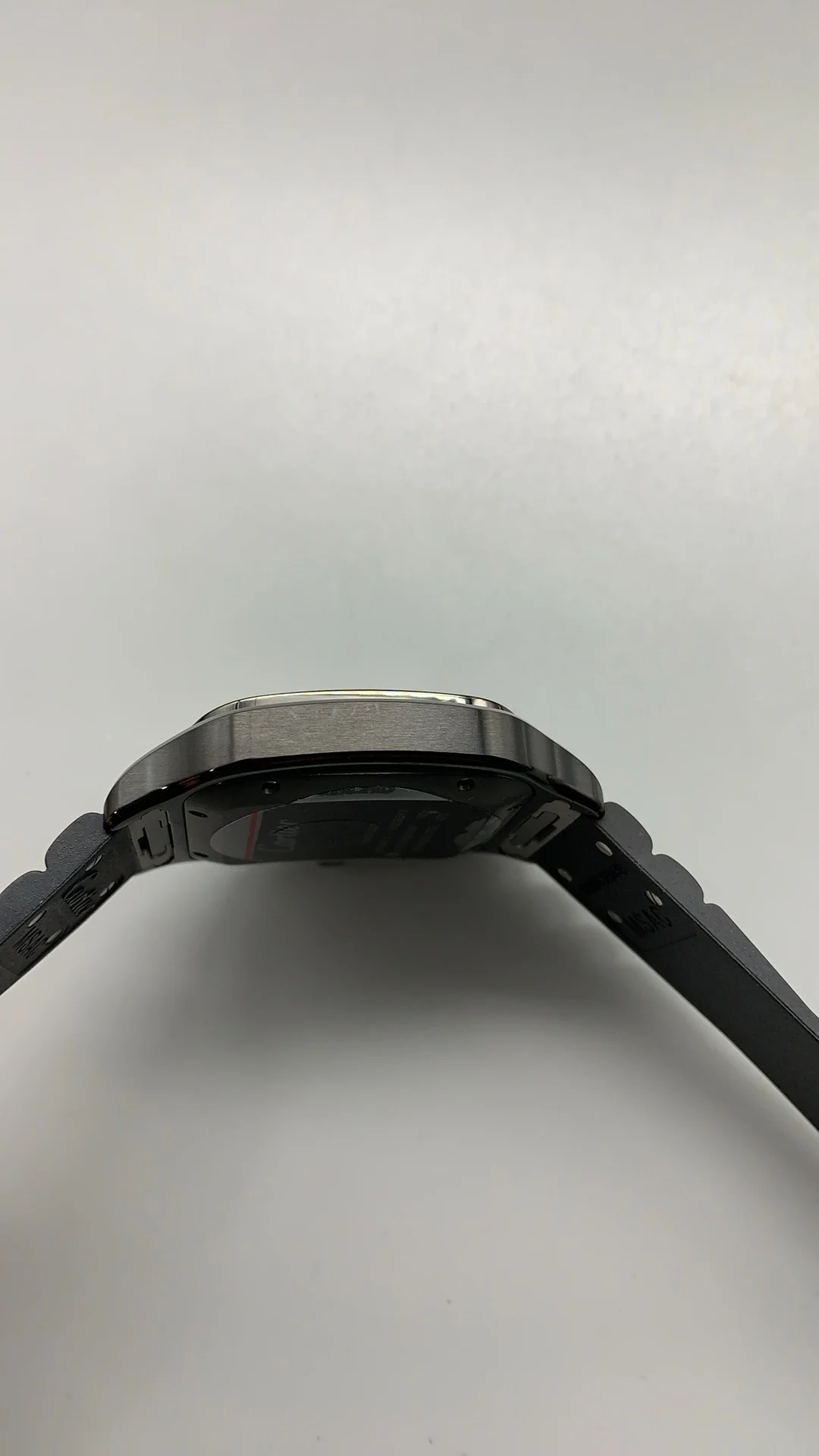Cartier Santos Black Dial 39.8mm — photographed off the sweep