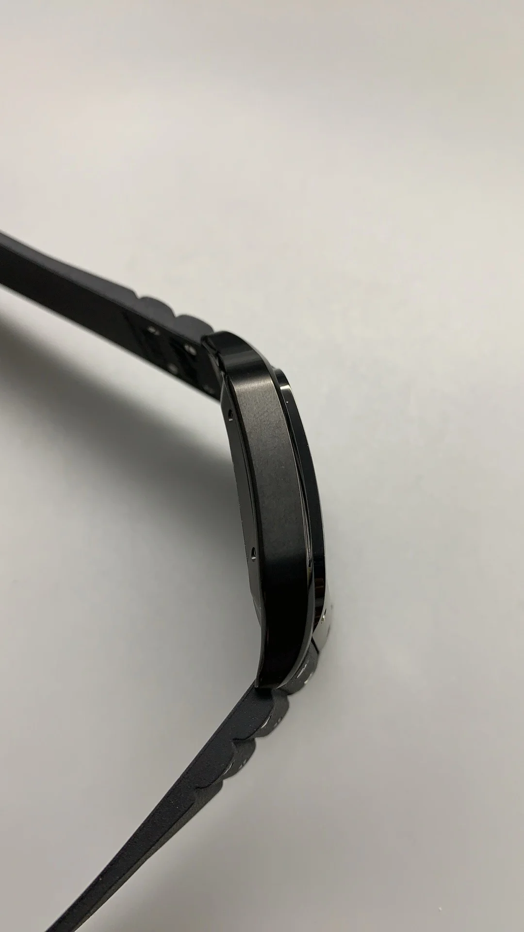 Cartier Santos Black Dial 40mm — photographed off the sweep