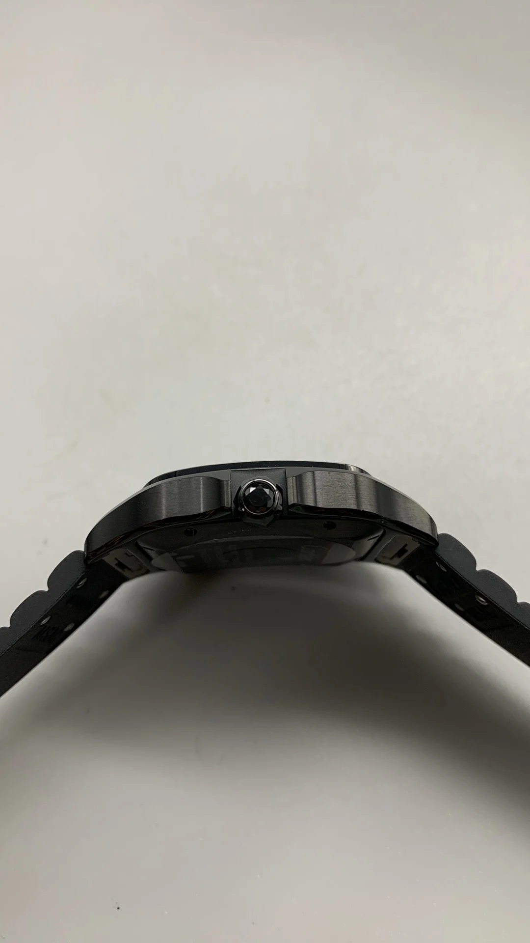 Cartier Santos Black Dial 40mm — photographed off the sweep