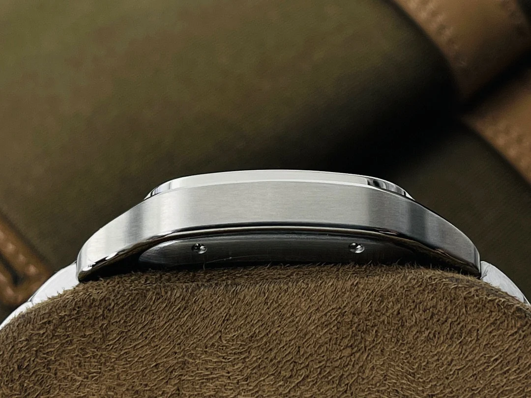 Cartier Santos Carbon Blue Dial — photographed off the sweep