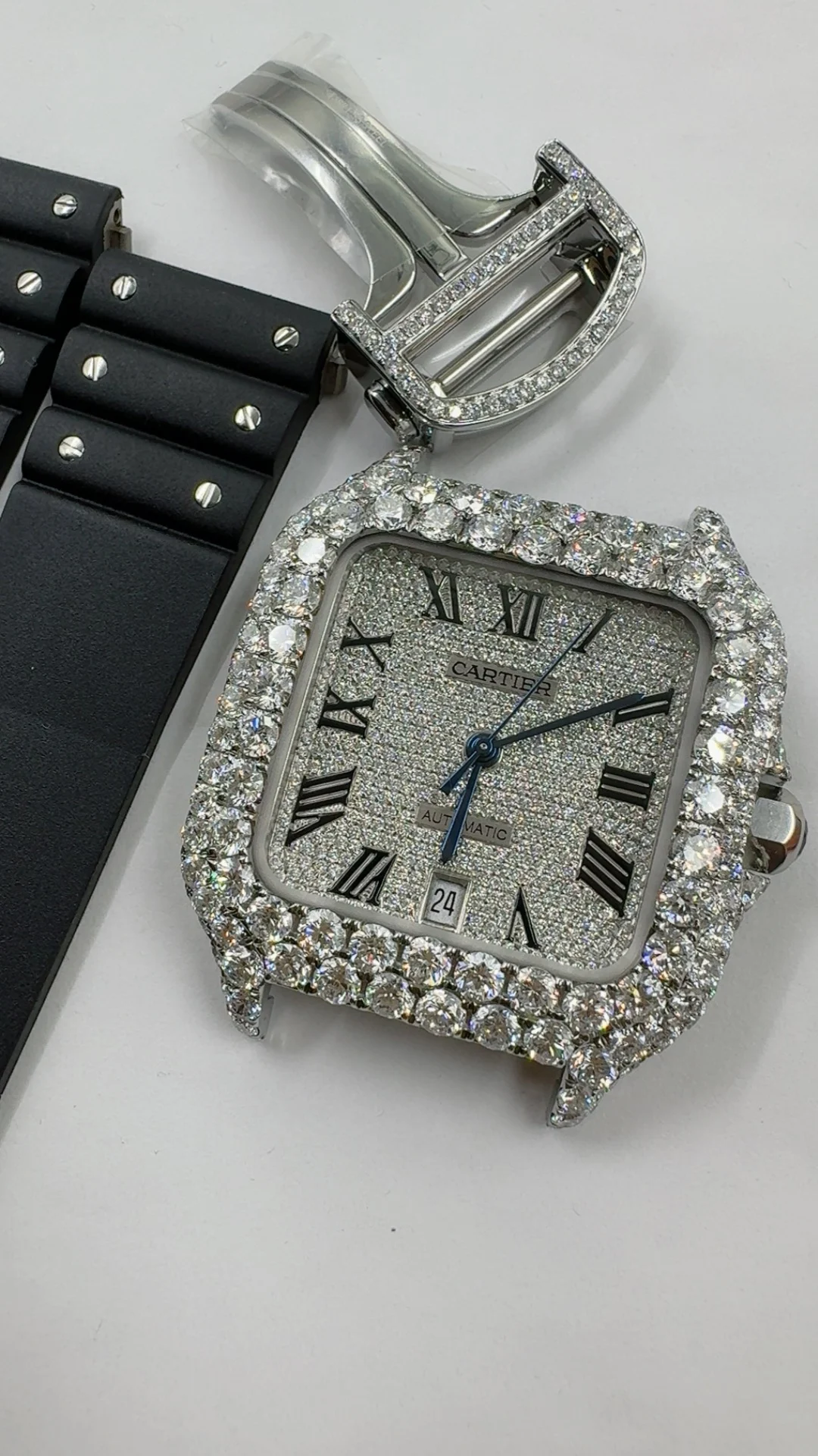 Cartier Santos Diamond-Set 40mm — photographed off the sweep