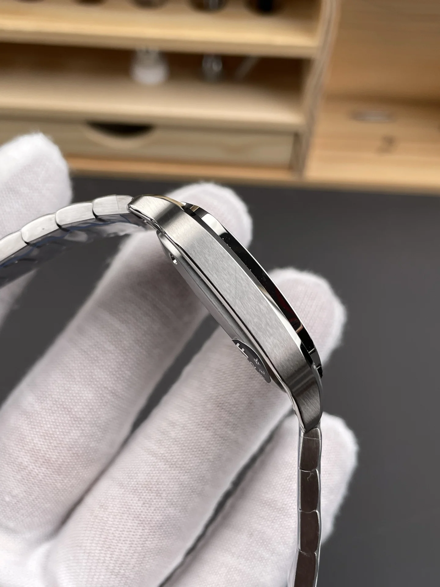 Cartier Santos Silver Dial Diamond-Set 35.1mm