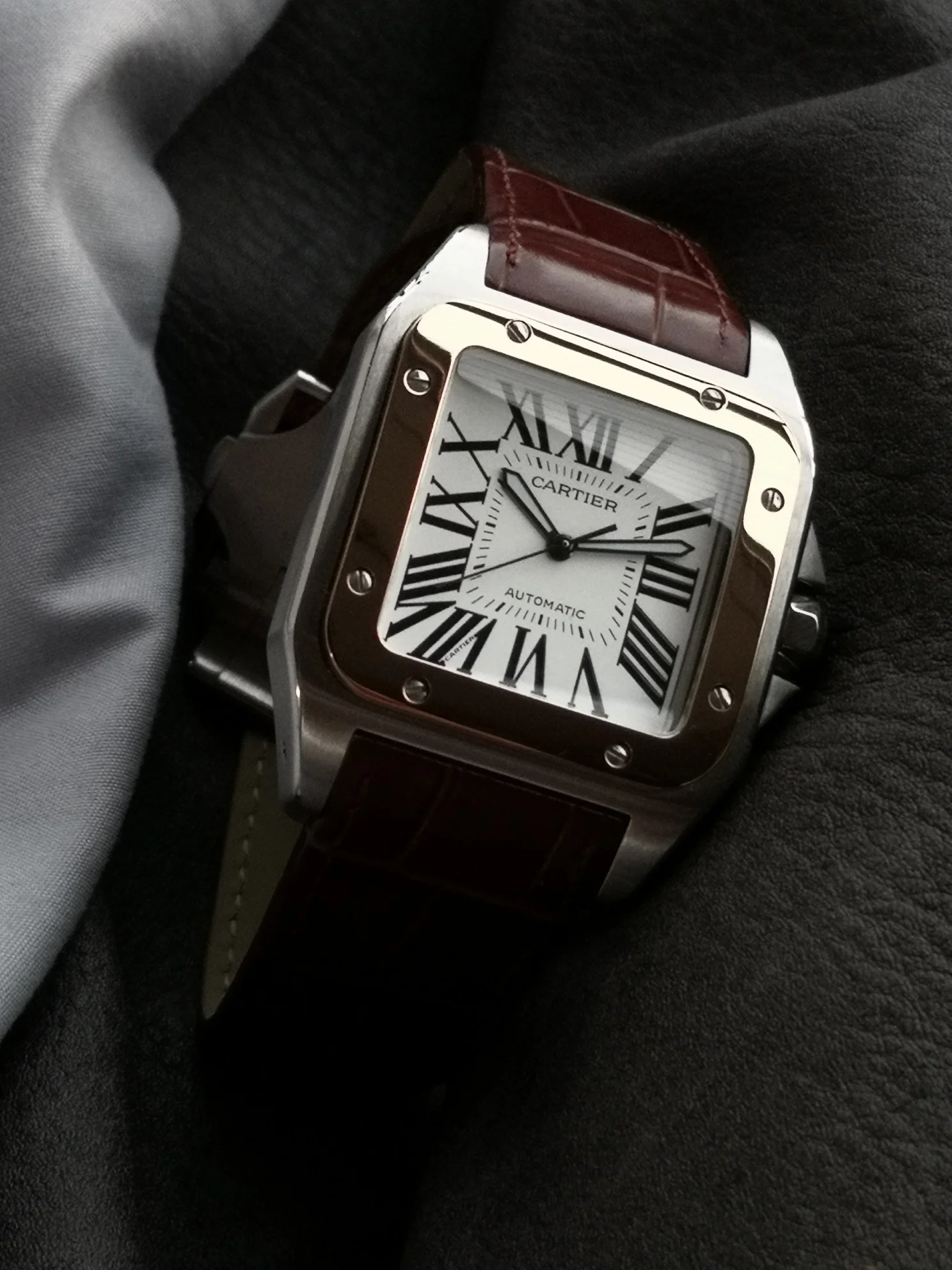 Cartier Santos Steel 41.3mm — photographed off the sweep