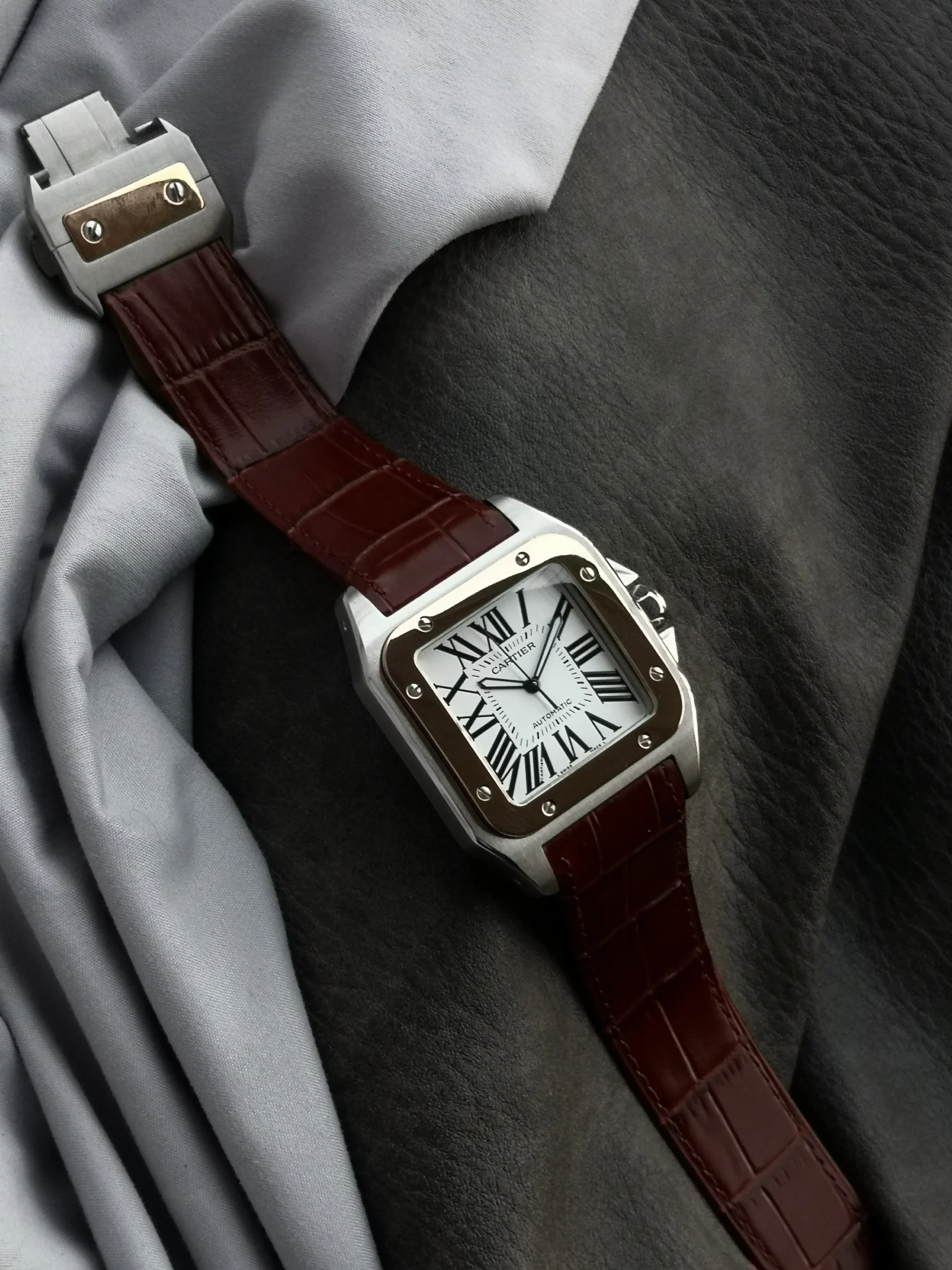 Cartier Santos Steel 41.3mm — photographed off the sweep