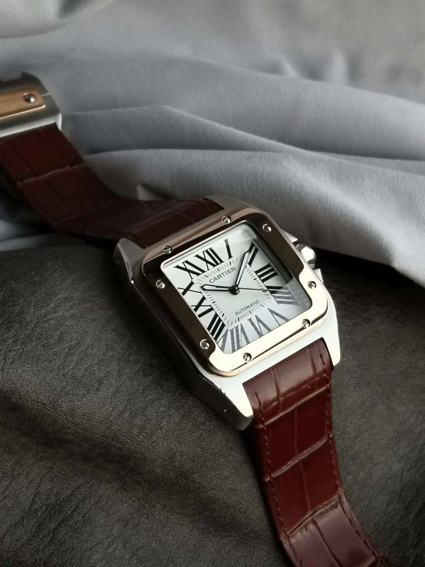 Cartier Santos Steel 41.3mm — photographed off the sweep