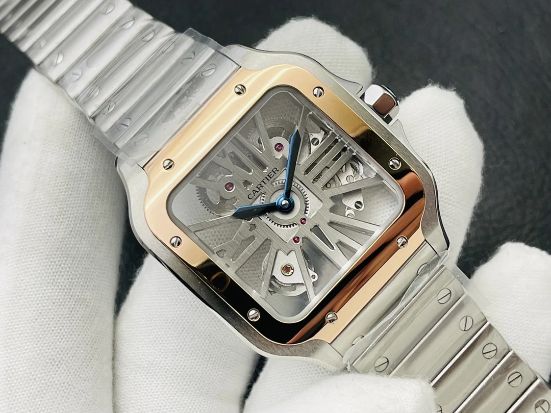 Cartier Santos Steel Green Dial — photographed off the sweep