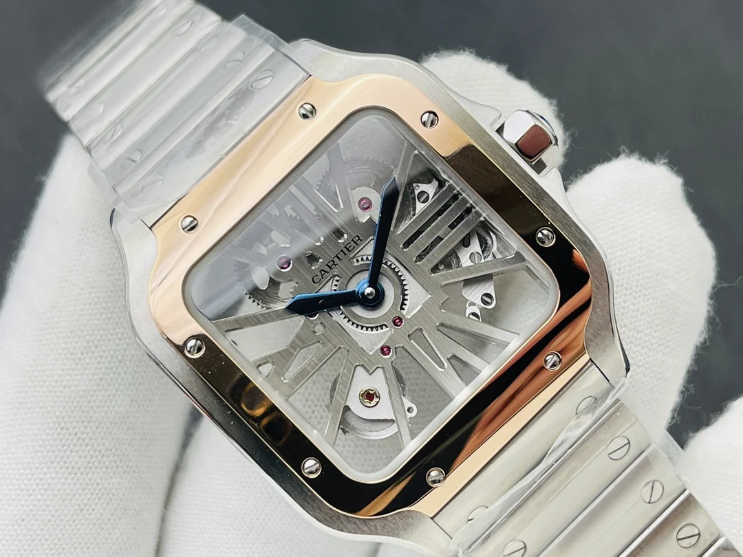 Cartier Santos Steel Green Dial — photographed off the sweep