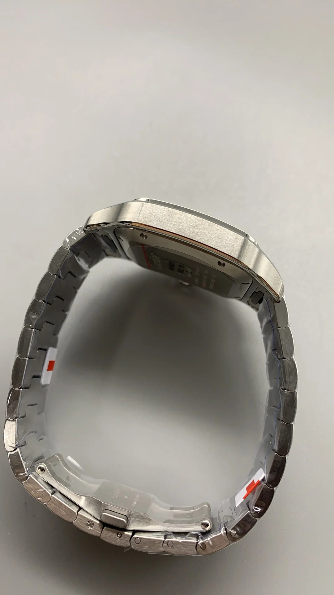 Cartier Santos White Dial 40mm — photographed off the sweep